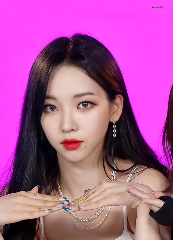 柳智敏karina首位蛇系爱豆现实里的ai美人