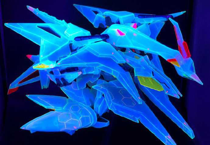 模玩控:机动战士高达荧光漆涂装,佩涅罗佩高达模型_腾讯新闻