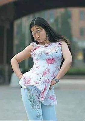 网红鼻祖凤姐和芙蓉姐姐现状曝光,差距惊人,他们经历了什么?_腾讯新闻