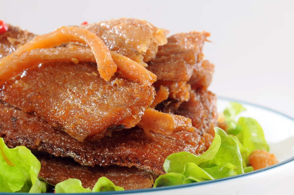 一口就爱上的酥骨瓦罐鱼,你流口水了吗?