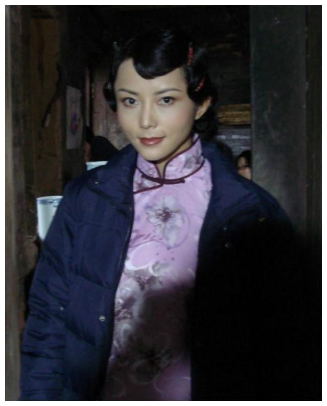 2009年,李钰患癌去世穿婚纱下葬,而男友汪雨后来怎么样了?