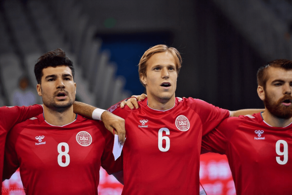 欧洲杯足球赛的四分之一决赛中丹麦击败捷克