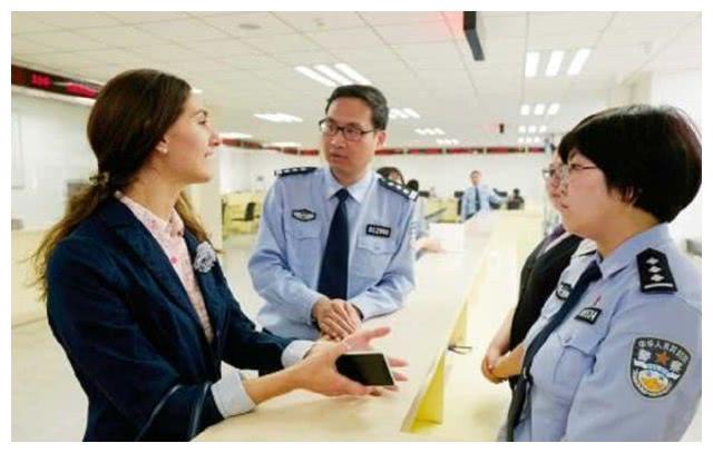 中国颁布新政策 这三类人永久剥夺国籍 不给投机分子任何机会 腾讯新闻