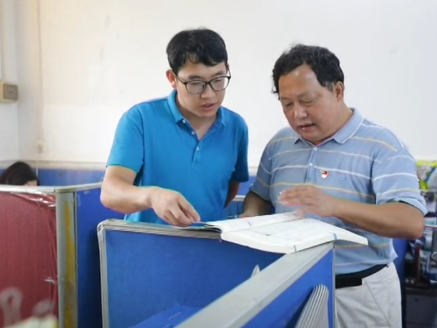 身边榜样丨陈星强以新时代奋斗者的姿态和干劲站在教育教学第一线