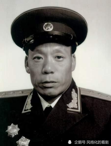 对越自卫反击战出动了九个军,军长分别是谁?谁后来的军衔最高?