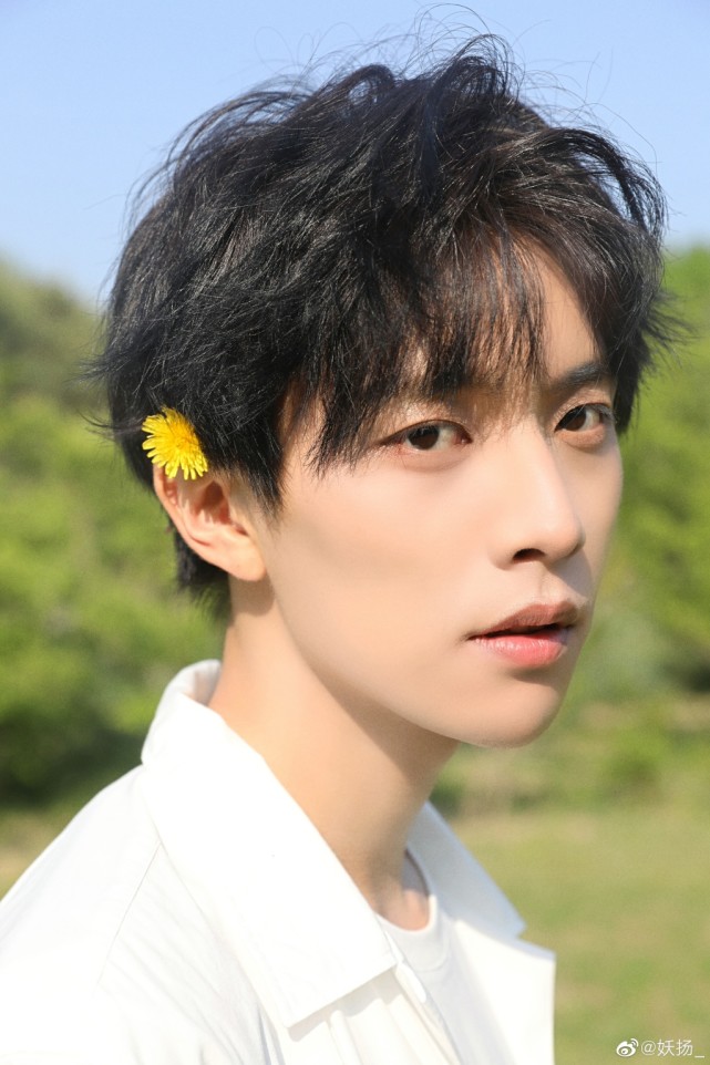 从配音演员到古风歌手,妖扬也出道拍戏了,还参演了《千古玦尘》_腾讯