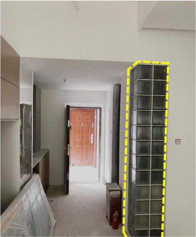 小卫生间往往是"暗卫",因此改善采光和开阔空间同样重要.