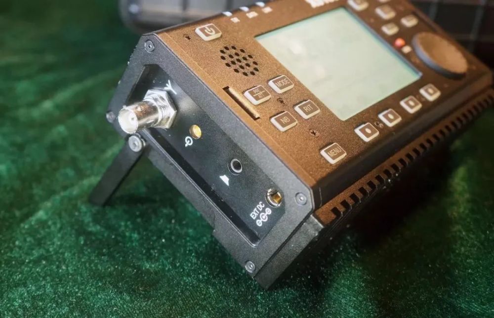 超便携短波精灵谷x5105全功能便携电台