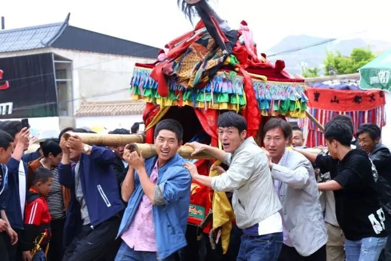 临潭人用热闹的龙神赛会怀念英雄