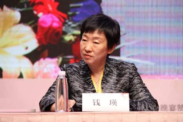 河南南阳第一女富豪:26岁辞职辅佐丈夫养猪,现在坐拥3116亿帝国