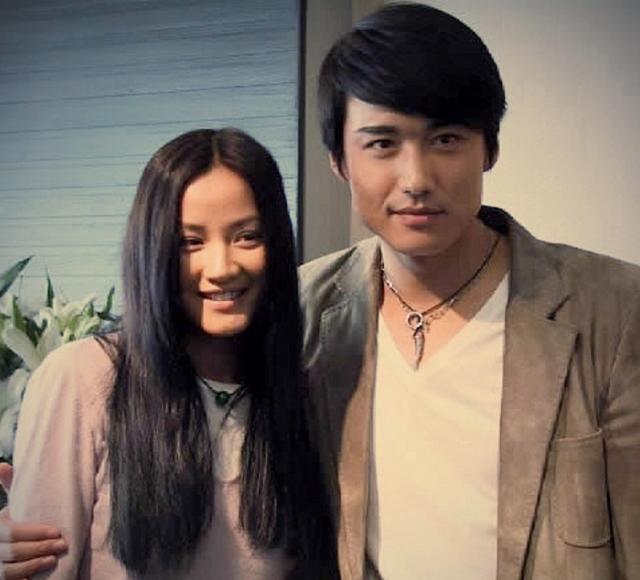 胡兵为瞿颖庆生,调侃两人年龄相加100岁,瞿颖暖心回应"爱你"