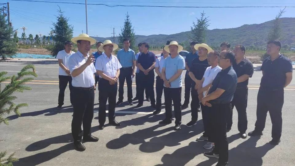 7月4日,静宁县委副书记,县政府县长陈景春,县委常委,县政府常务副县长