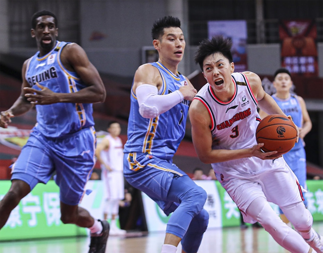 胡明轩 胡明轩冲击NBA？一部分球迷开始自嗨，冲击本土第一控卫有希望