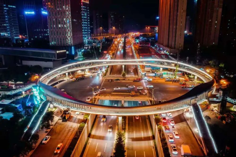 西安最美环形天桥正式启用!