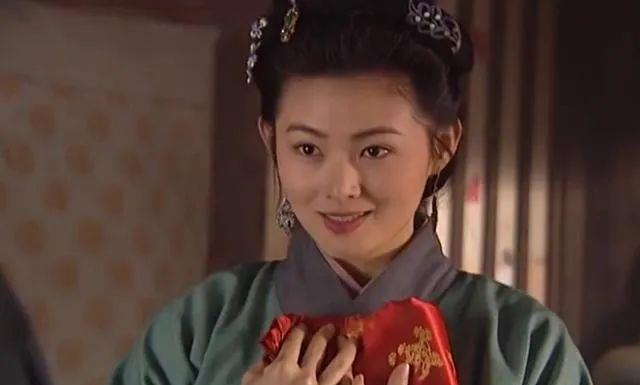 48岁最美潘金莲近照曝光少女感还要再恶心多少人