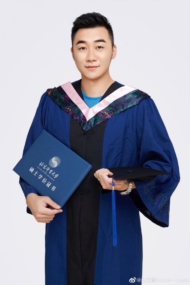 博士硕士国羽世界冠军夫妻合拍毕业照怀孕奥运冠军甜叫老公