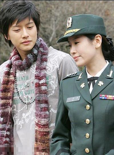 李泰兰贵妇日常公开引羡慕45岁不生娃被质疑圈外丈夫疯狂宠爱