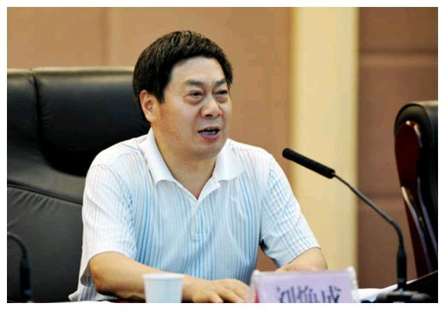 刘焕成,1957年7月出生,2000年3月起任郑州市农村经济委员会主任,郑州