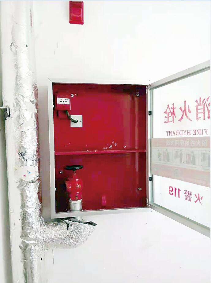 楼道内消防器材缺失