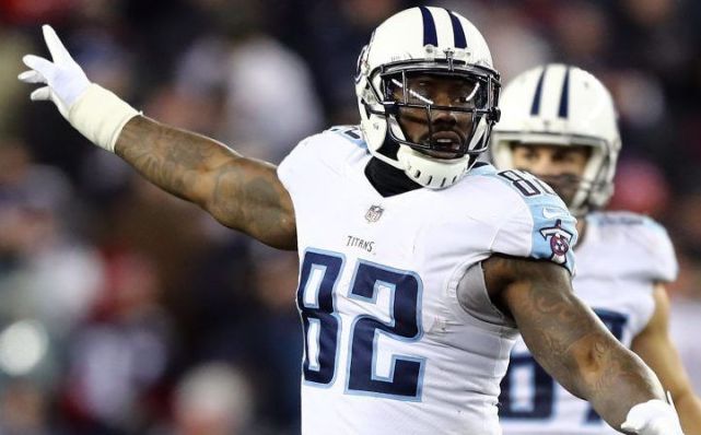 三届职业碗近端锋37岁老将沃克等待就业:真有需要的球队会找我_腾讯