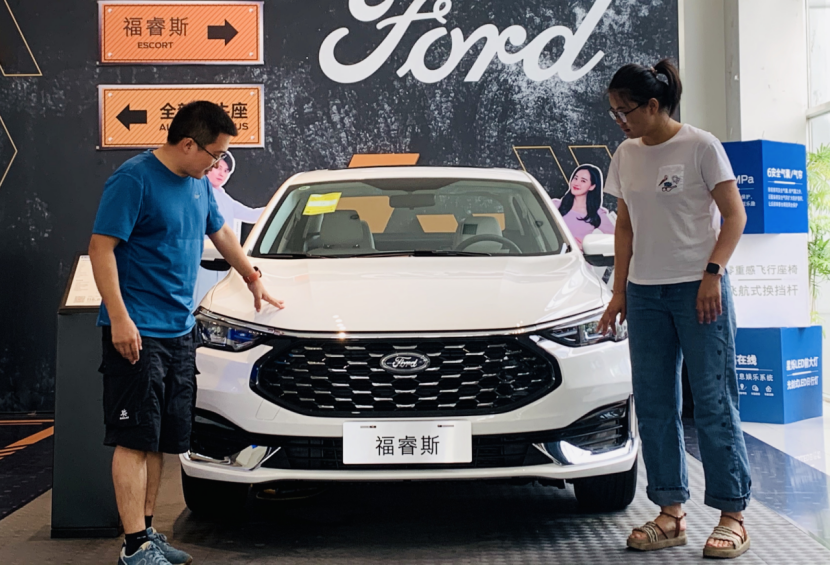 带车友买车 预算10万元她选择了这一台 全网搜