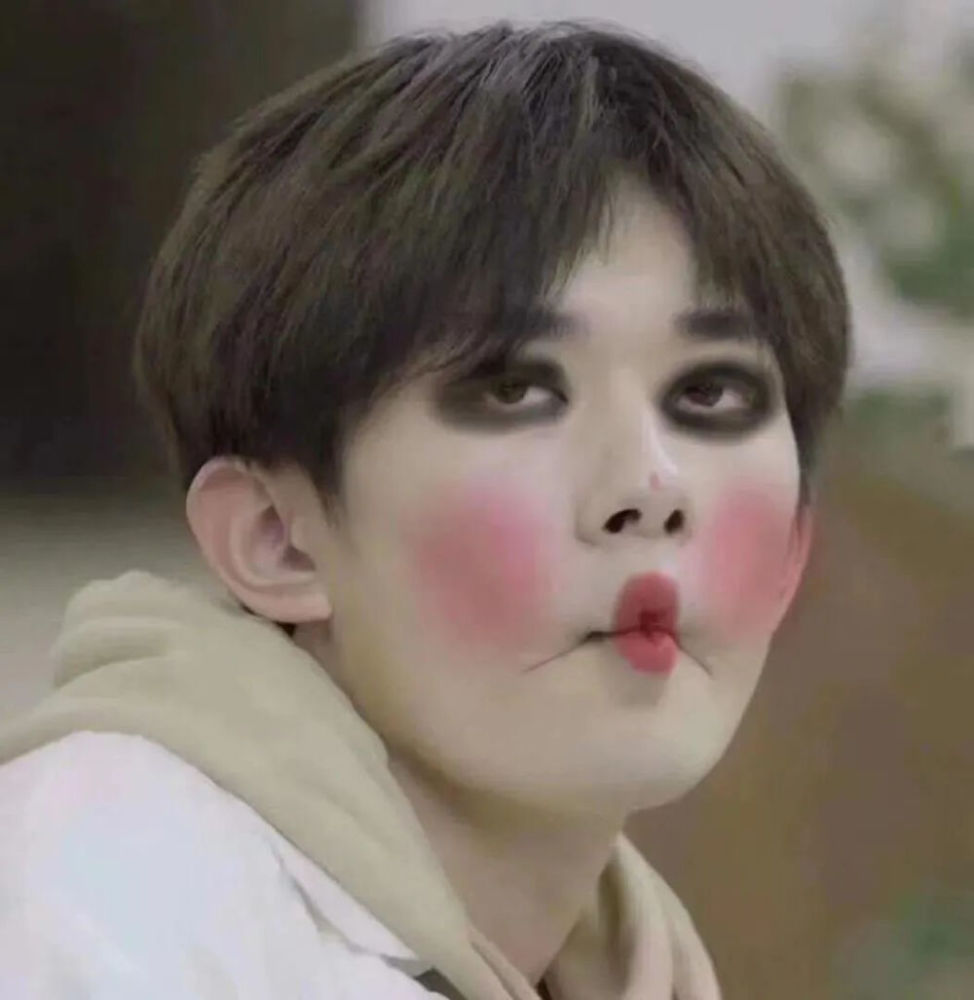 女孩子就要用沙雕一点的头像