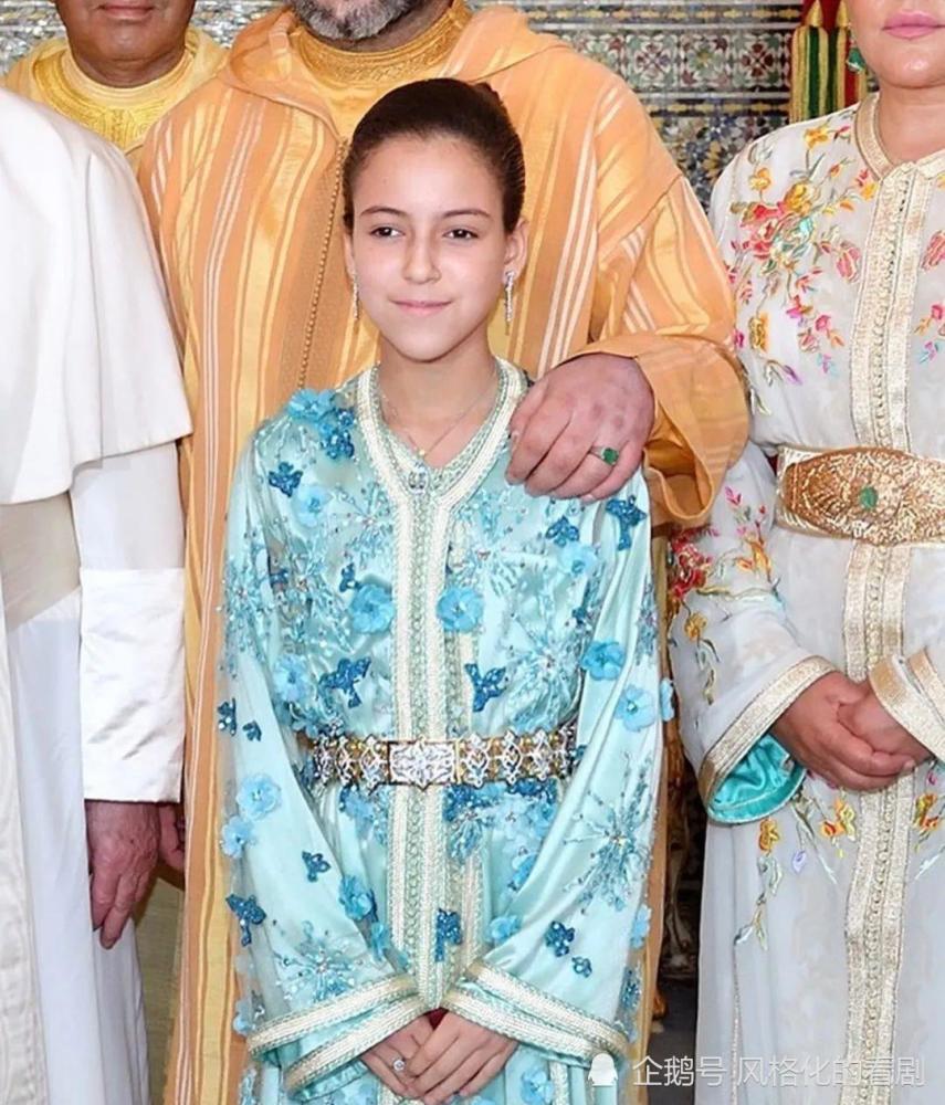 最美王妃的女儿长大了一副傲娇高冷模样很有范儿