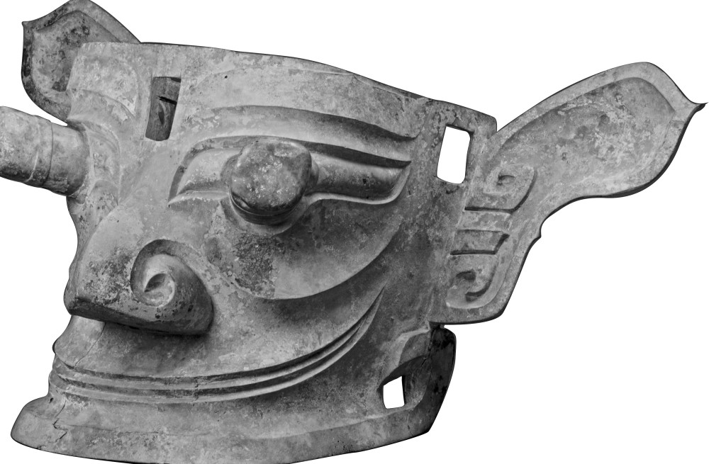 图:青铜纵目面具(插图翻拍)浙江省文物考古研究所研究员,良渚第三代