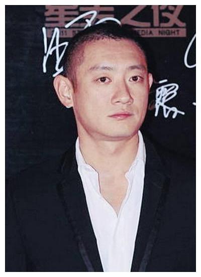 赵薇掌掴黑帮儿子,"京城四少"汪雨想要英雄救美却惨遭群殴_腾讯新闻