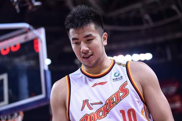 cba CBA下赛季4名球员爆发，马布里弟子不逊王哲林，广东MVP打出信心