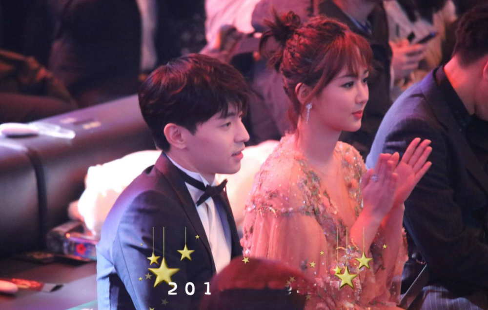 邓伦,杨紫后台互动曝光,同框画面太高甜!香蜜"cp粉"又可以了_腾讯新闻