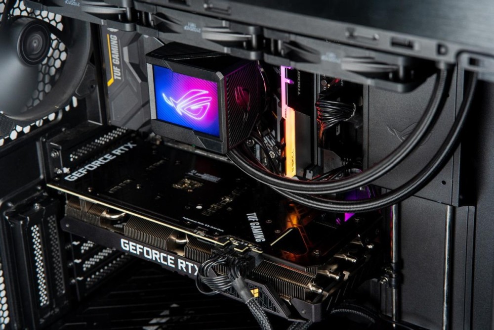 冷头上塞进一台小电视rog龙神二代360水冷体验