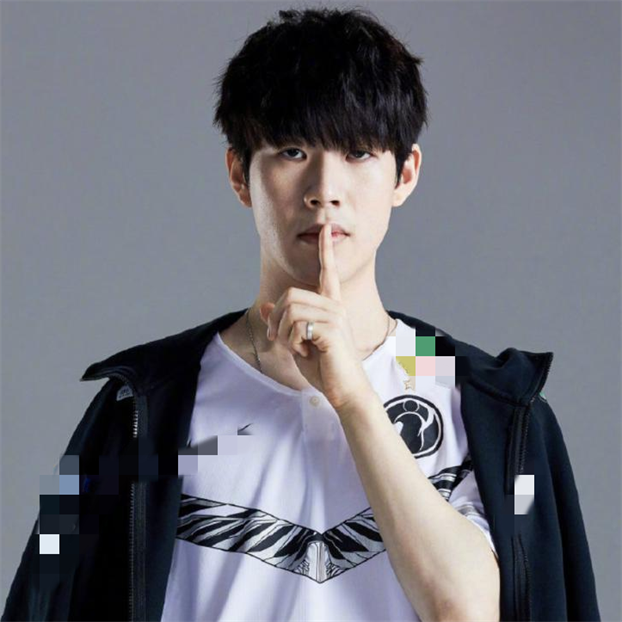 theshy单手solo粉丝被指耍大牌1真相曝光让黑粉自闭