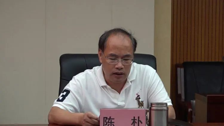 全县政法队伍教育整顿第三次征求意见座谈会召开