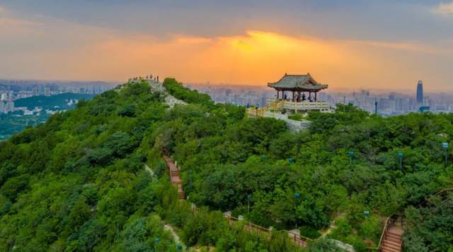 七月总要去趟济南吧