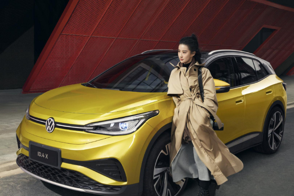 大热天开不了空调 上汽大众id 4 X车机卡得离谱 车主怒了 全网搜