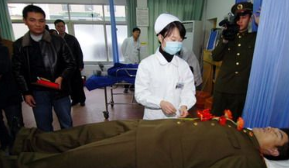 14年前,孟祥斌为救人牺牲,留下妻子和三岁的女儿,她们过得好吗_腾讯