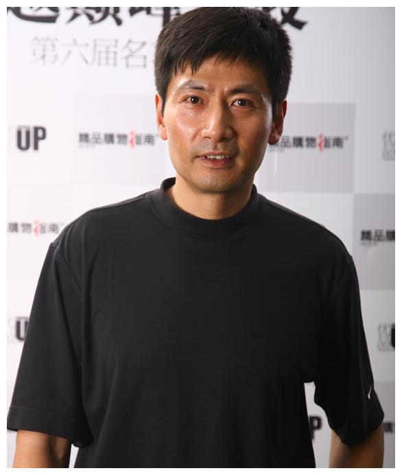 国家一级演员陆剑民:25岁夺视帝,拍戏32年却没妻子一首歌红