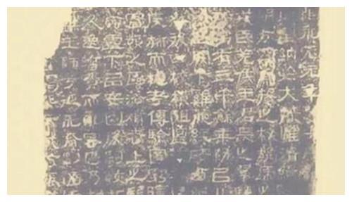 外国断崖发现中国古汉字 内容被翻译后 考古队员 终于找到了 全网搜