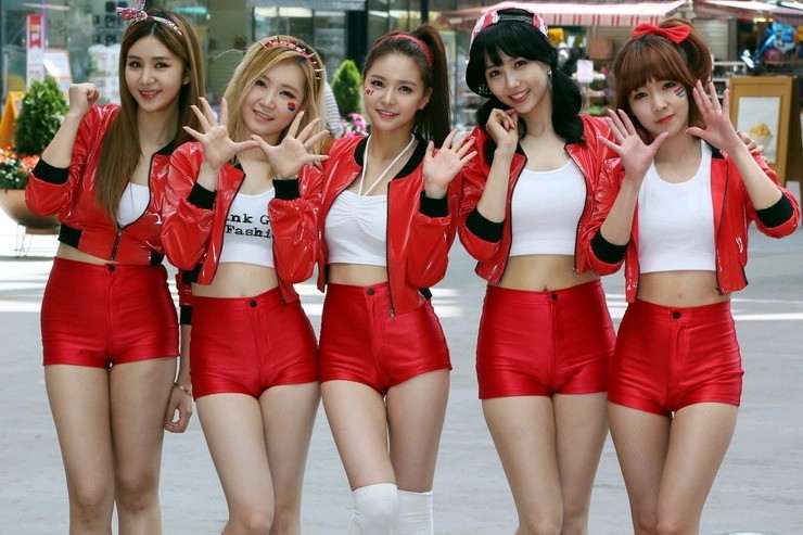 fiestar出身的yezi出演了油管节目,公开了女团7年,收益0韩元,解散后当