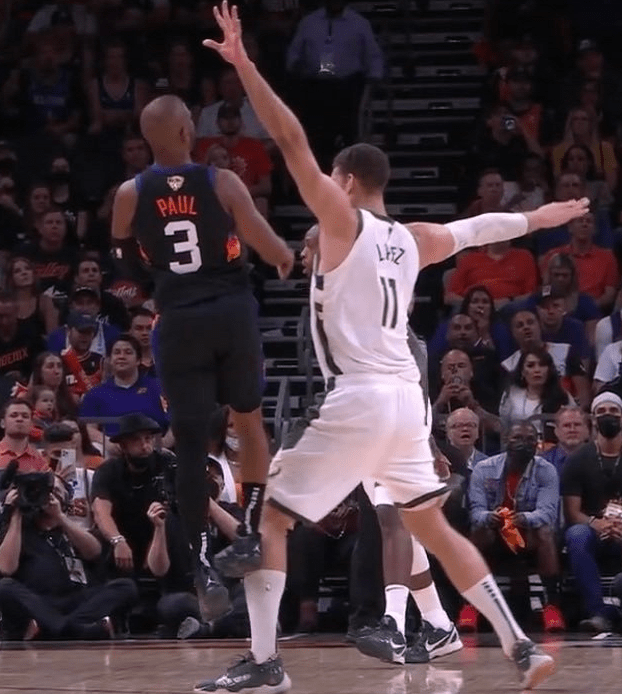 又垫脚了保罗被大洛下黑脚主动前伸垫脚遭炮轰字母哥都没他狠