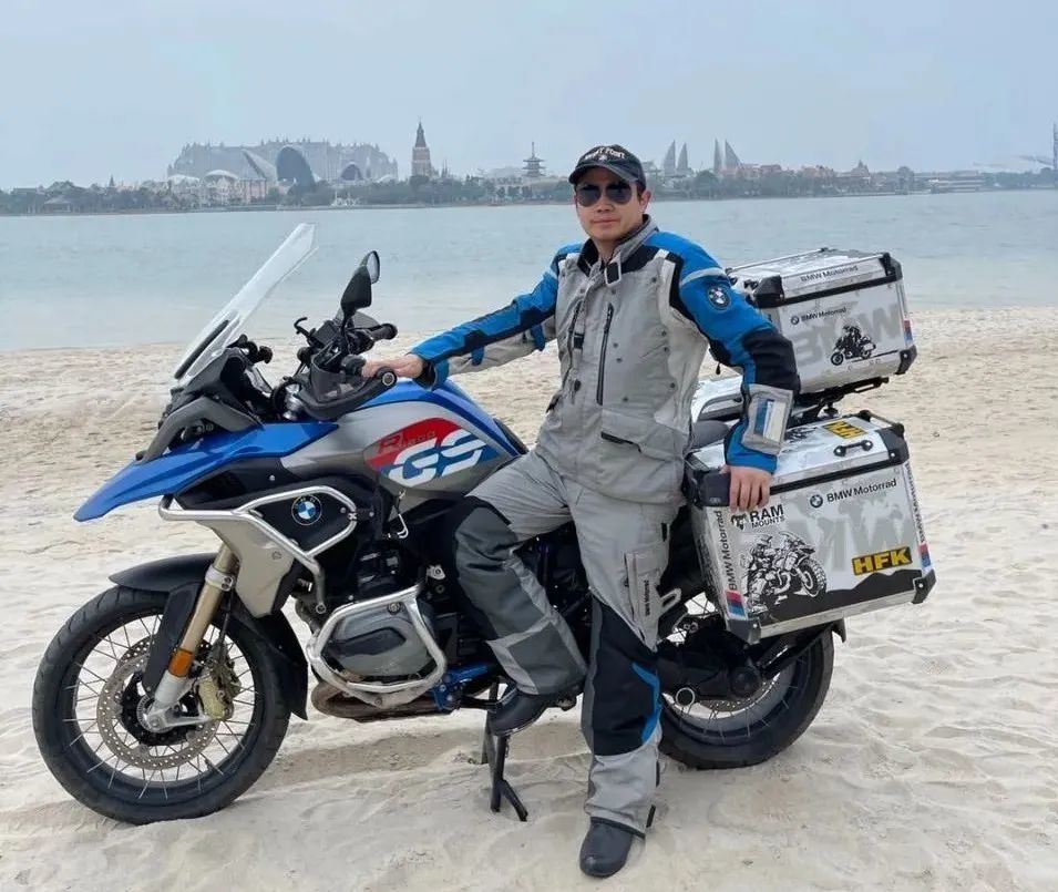 跨越法学生到律所合伙人的三重门7届80后主任访谈之刘松