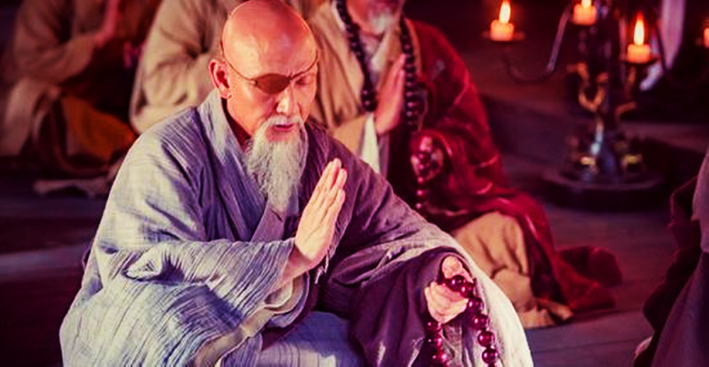 难怪少林派总是袒护成昆,你看他师傅是谁?连张三丰都是他的晚辈