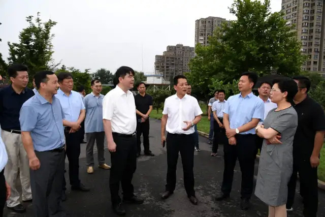 江宁区委副书记代区长洪礼来检查调度大气治理及断面达标工作