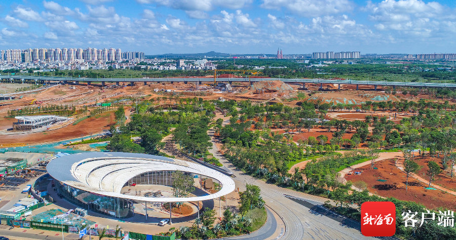 海口西海岸南片区生态修复项目3栋构筑物封顶