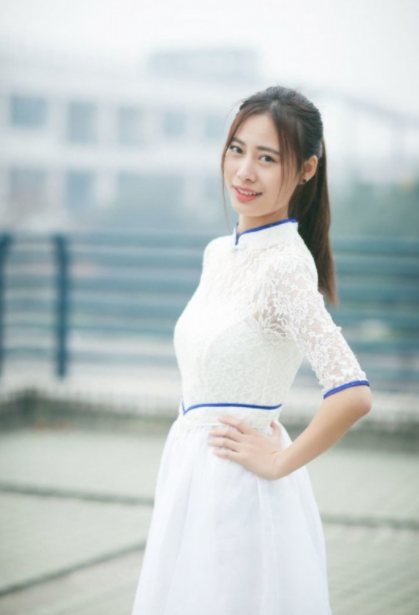 大学中女生的最佳身高男生心里的女神标配北方女生开心了