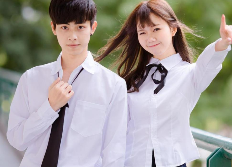 大学中女生的最佳身高男生心里的女神标配北方女生开心了