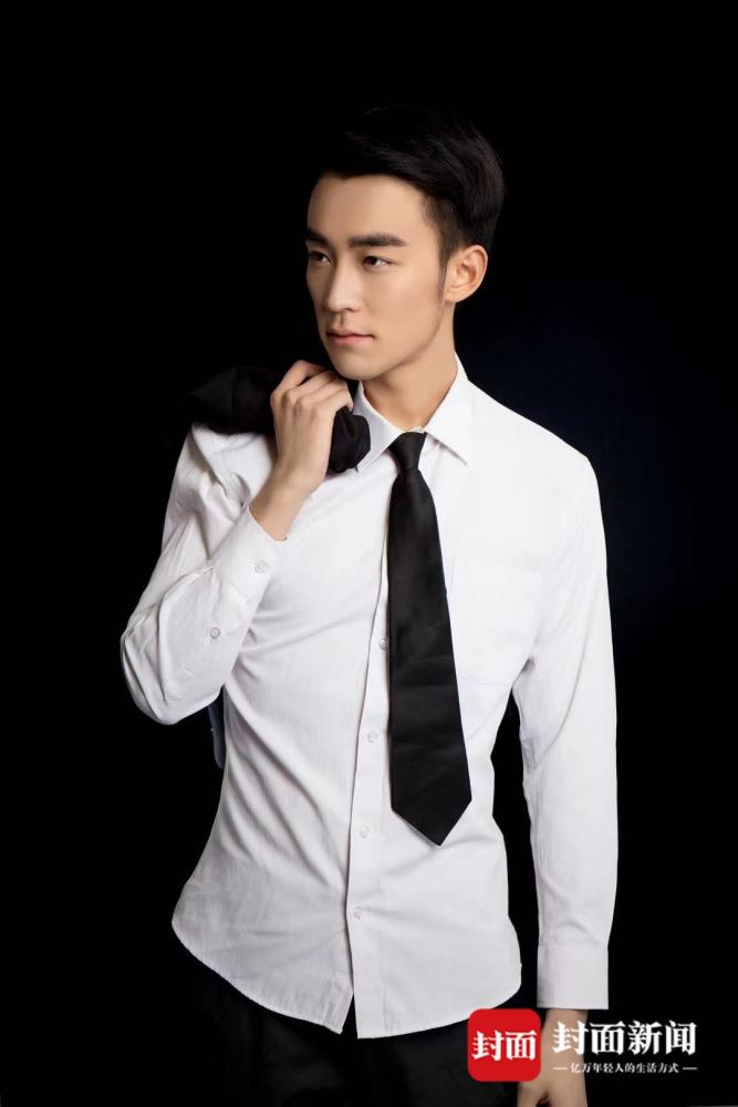 新青年61上封面丨青年演员蔡正伦:用年轻人的戏剧
