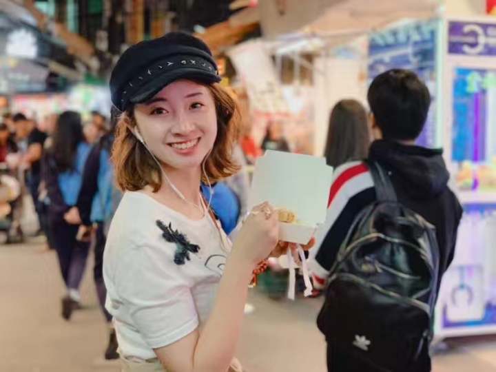 一天至少"磕"三杯!她是香飘飘创始人的女儿,相信年轻人更懂年轻人