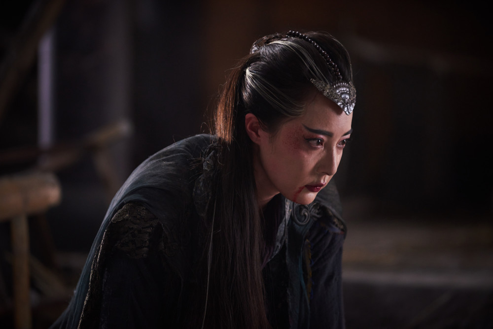 总之,这本书不知所云,故事没法细看,纯粹是用金庸的名字和"风流女魔